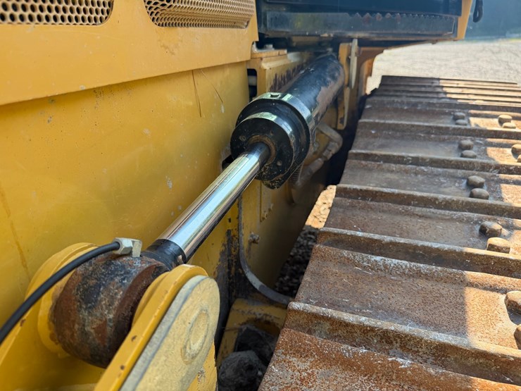 caterpillar-d5k2-lgp-image-23