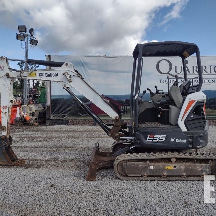 BOBCAT E35i