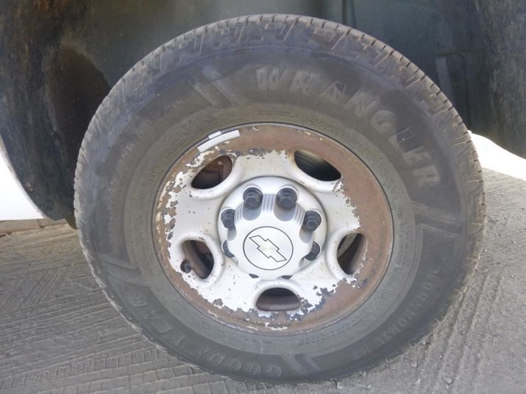 2008-chevrolet-2500-image-27