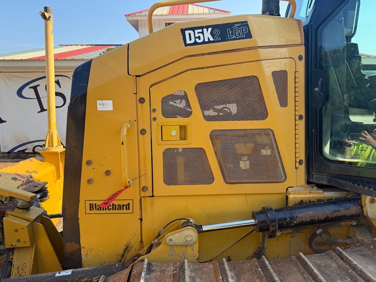 caterpillar-d5k2-lgp-image-27