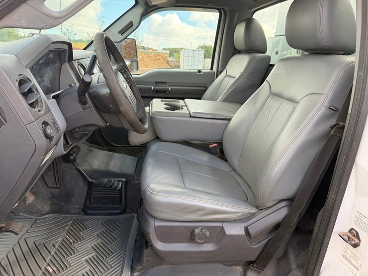 2015-ford-f550-image-38