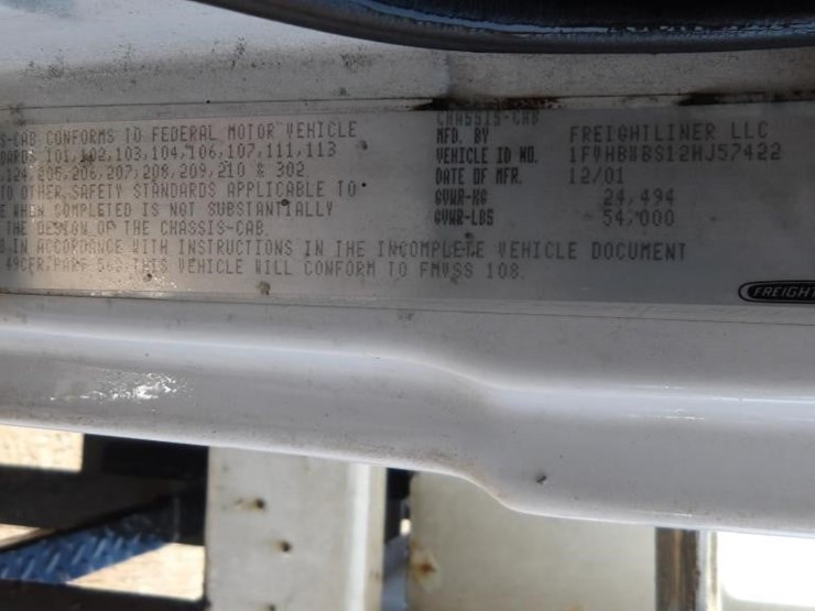 2002-freightliner-fl80-image-27