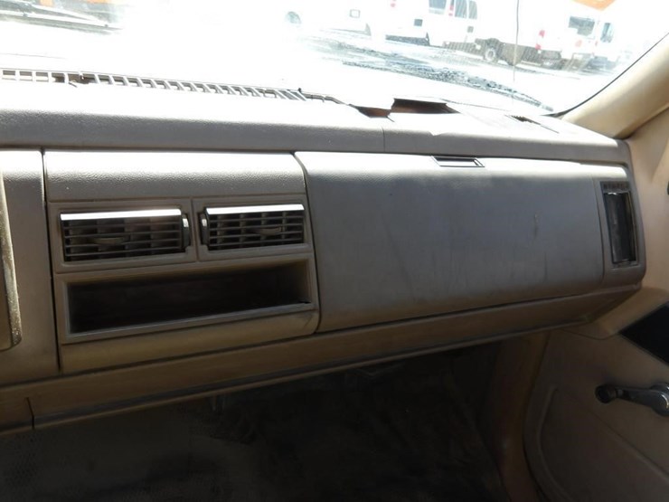 1992-gmc-3500-image-23