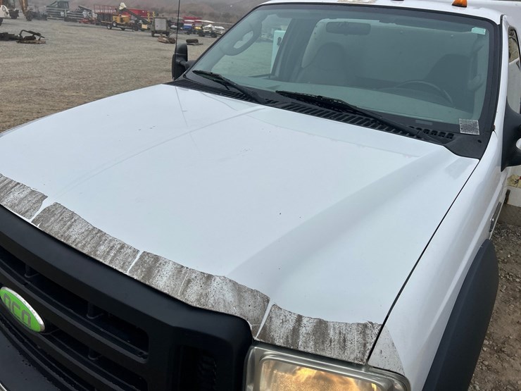 2006-ford-f550-image-12