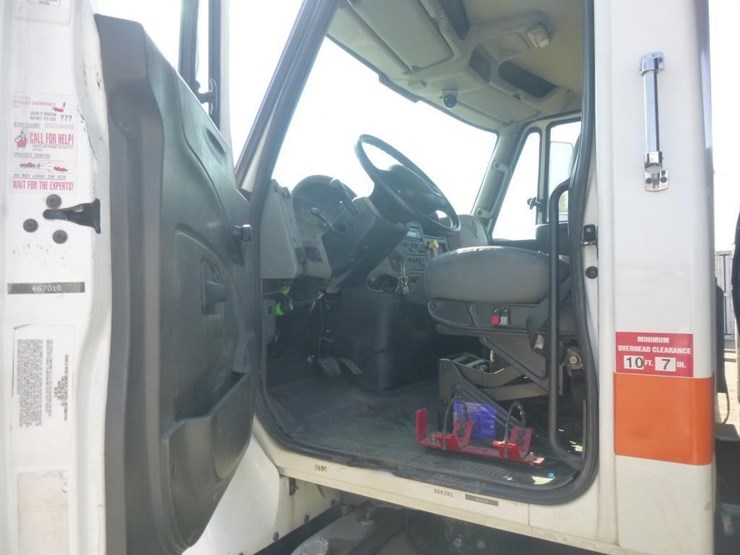 2003-international-workstar-7300-image-7