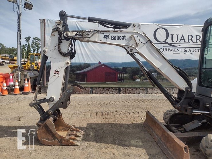 2012-bobcat-e35-image-22