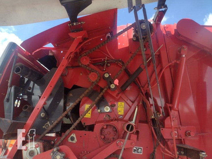 new-holland-roll-belt-450-image-11