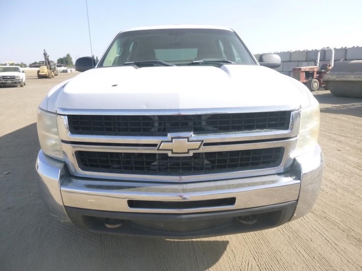2008-chevrolet-2500-image-23