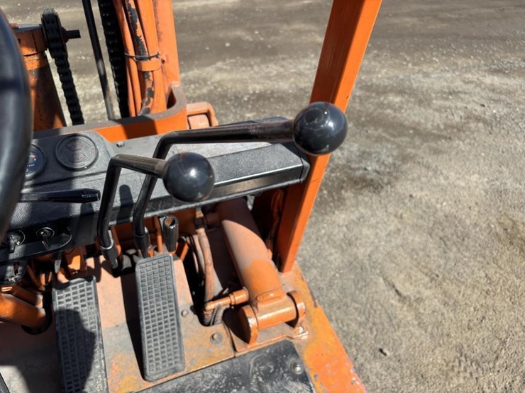 toyota-42-4fg025-forklift-image-21