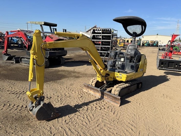 kobelco-sk015-image-1