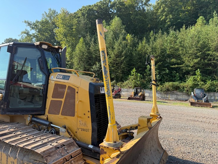 caterpillar-d5k2-lgp-image-10