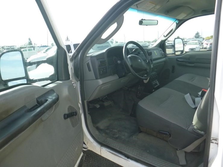 2005-ford-f450-image-5