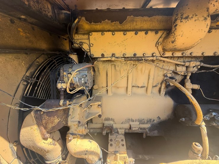 caterpillar-824b-image-40