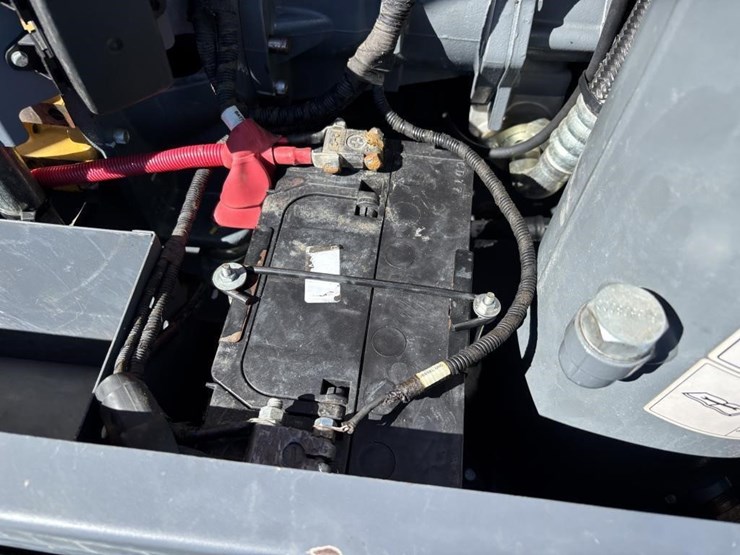 2023-atlas-copco-xas188-image-25