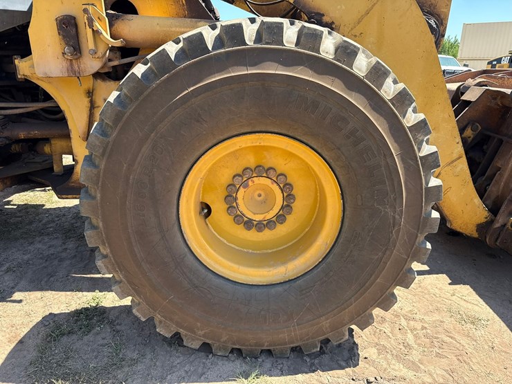 caterpillar-928g-image-113