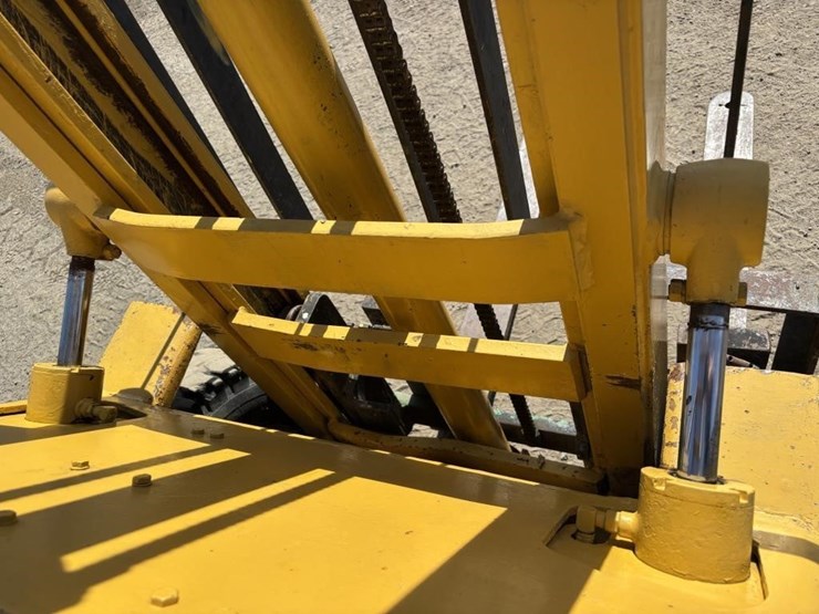 hyster-forklift-image-12
