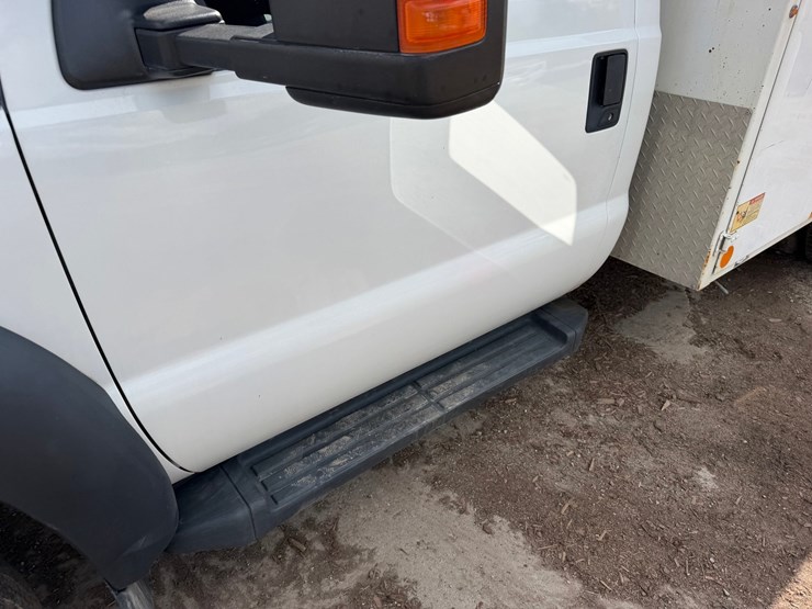 2015-ford-f550-image-11
