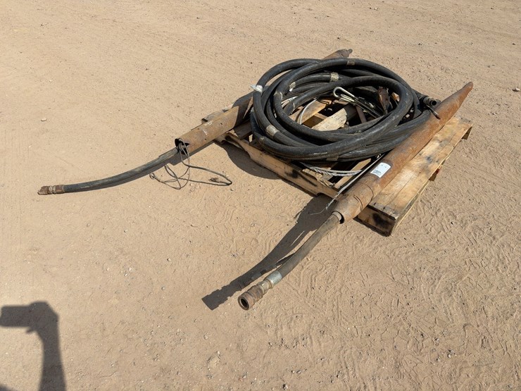 (2)-hydraulic-powered-moles-image-4