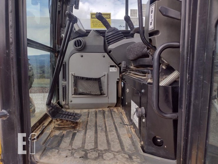 2021-caterpillar-305e2-cr-image-12