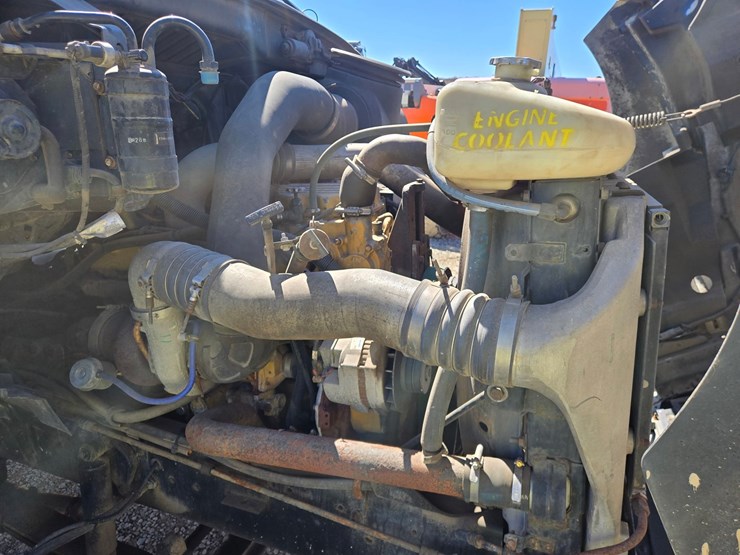 1999-caterpillar-c12-image-76