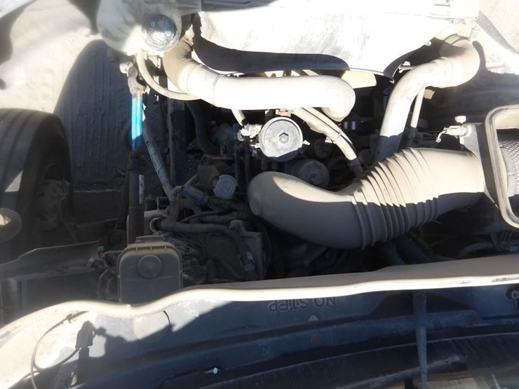 2004-international-durastar-4200-image-11