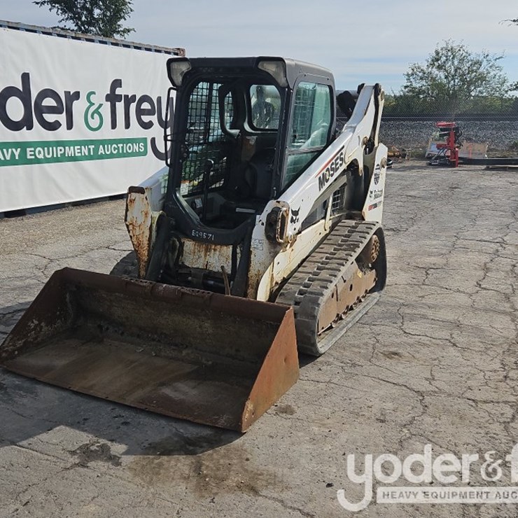 2013 BOBCAT T590