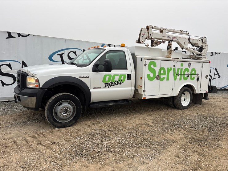 2006-ford-f550-image-1