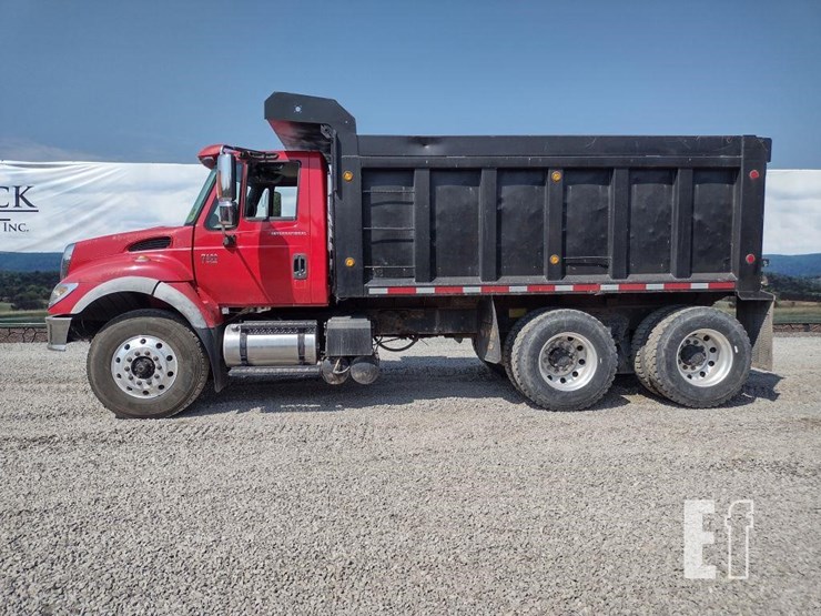 2005-international-workstar-7400-image-1