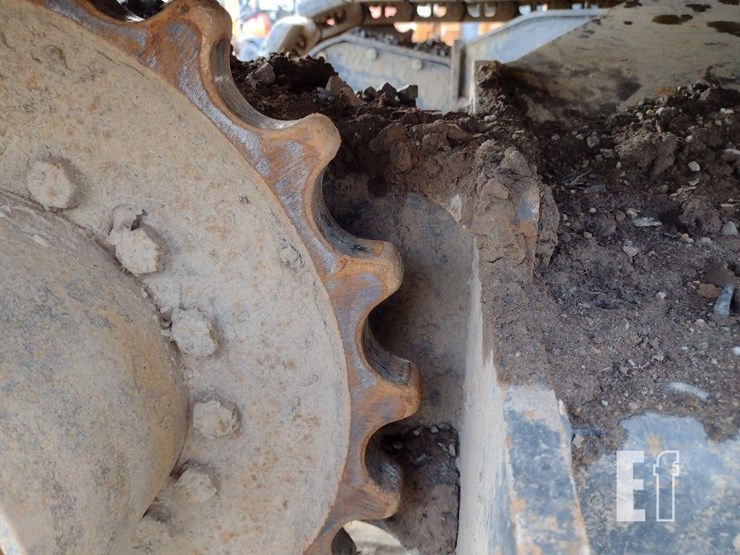 2018-deere-85g-image-28