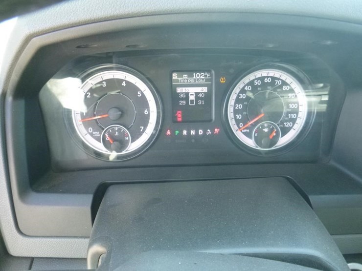 2019-dodge-1500-image-14