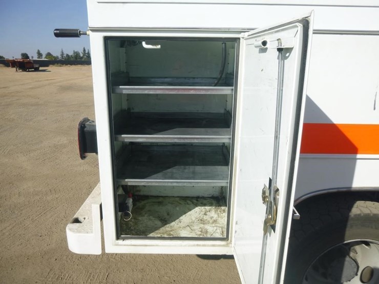 2008-ford-f450-image-18
