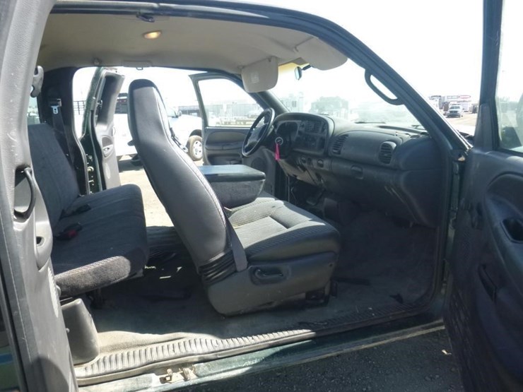 2001-dodge-ram-2500-image-6
