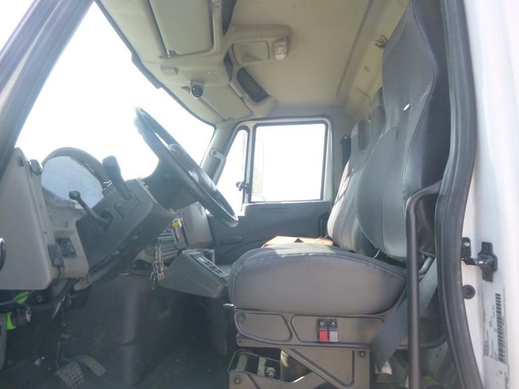 2003-international-workstar-7300-image-8