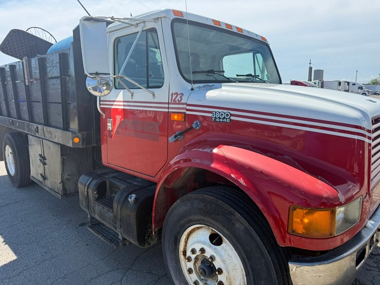 2000-international-4700-image-17