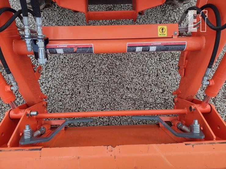 kubota-l3901-image-25