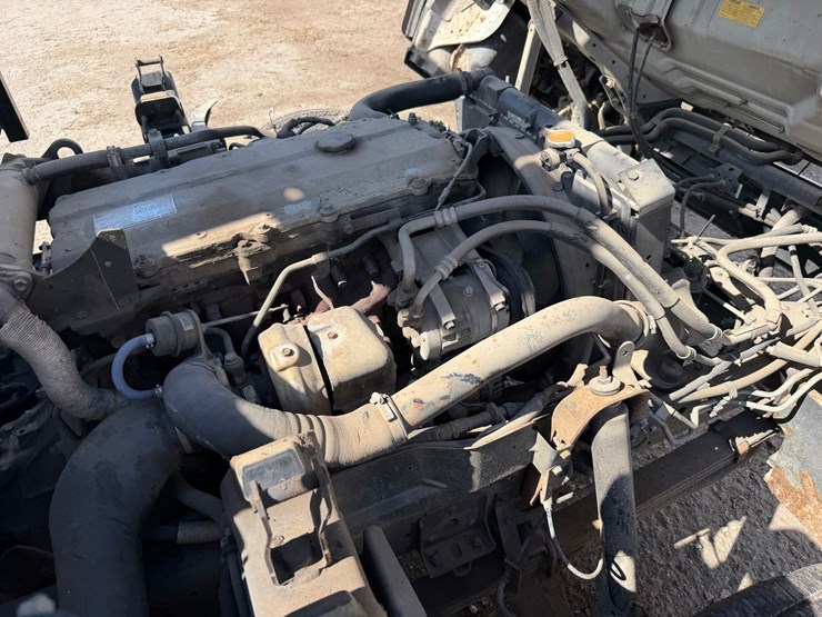 2006-chevrolet-w3500-image-50