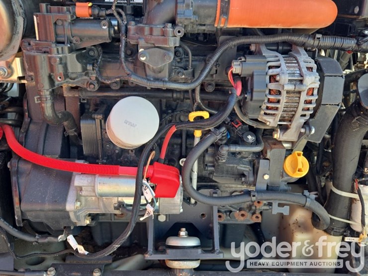 2023-bobcat-t595-image-37