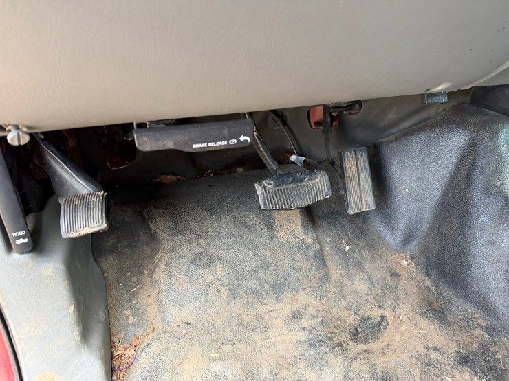 2004-ford-f450-image-28