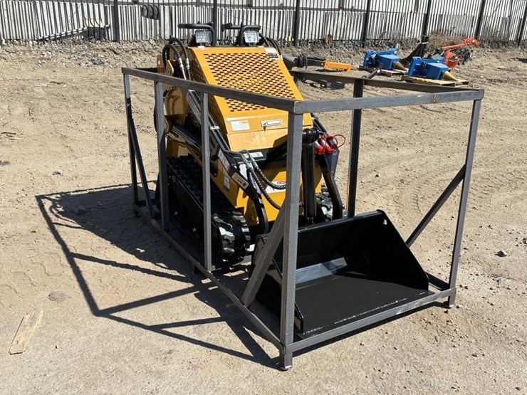2026-agt-mx-crt23-skid-steer-image-2