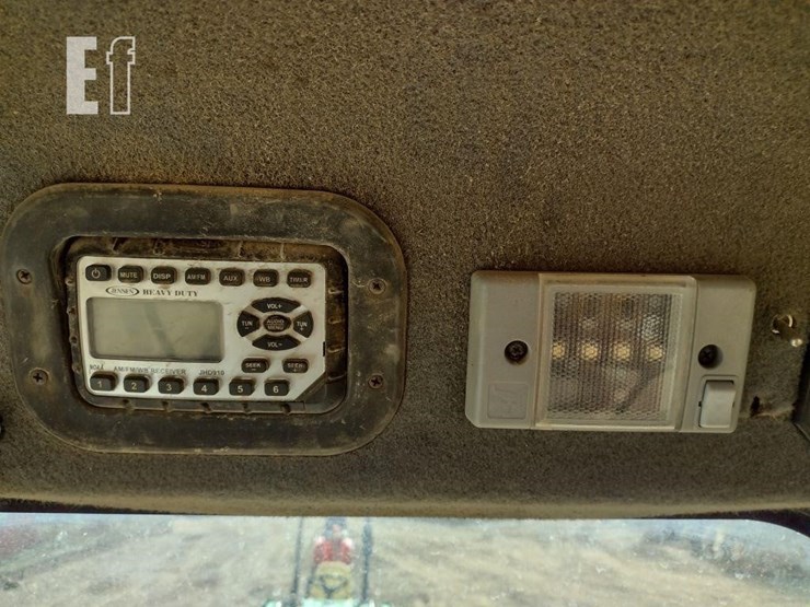 2012-bobcat-e35-image-9