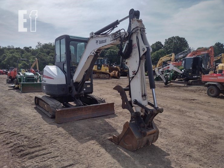 2012-bobcat-e35-image-37