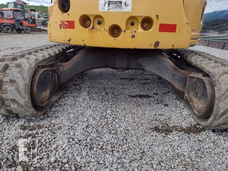 2015-deere-35g-image-35