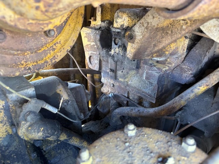 caterpillar-crawler-loader-image-35