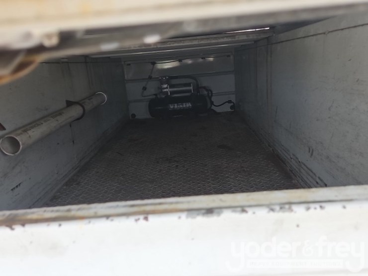2016-ford-f350-image-21