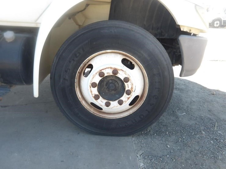 2004-international-durastar-4200-image-8