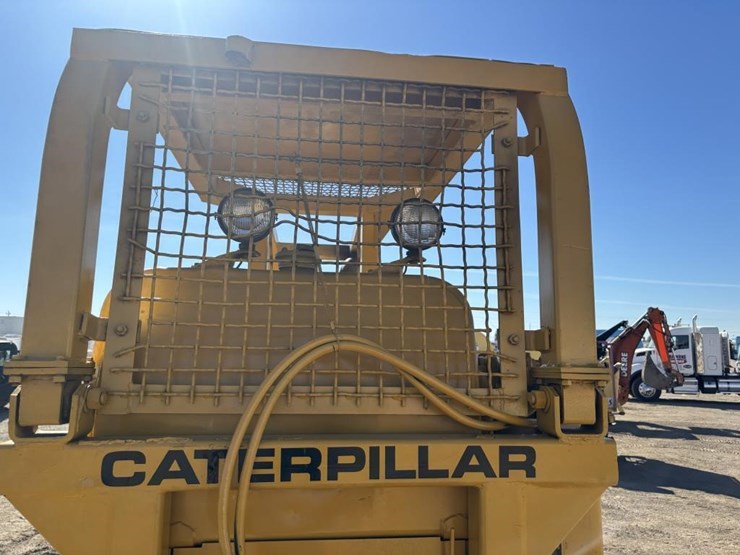 caterpillar-crawler-loader-image-17