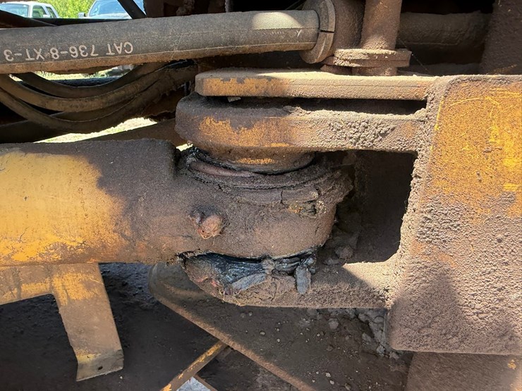 caterpillar-928g-image-70