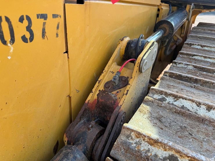 caterpillar-d5k2-lgp-image-27
