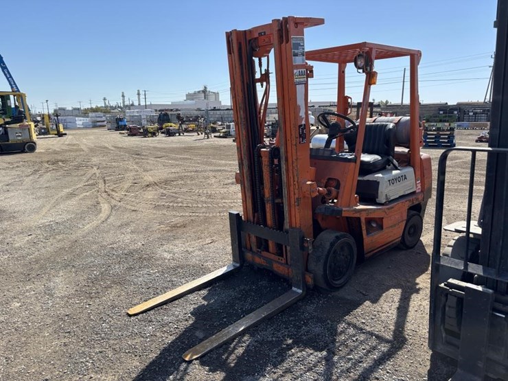 toyota-42-4fg025-forklift-image-1