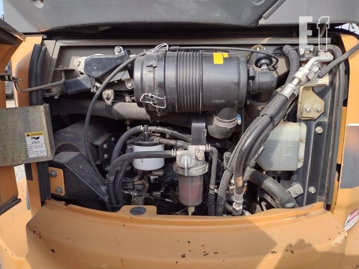 2011-case-cx36b-image-31